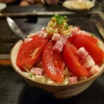 もんじゃかるも - これ、超衝撃のベーコントマトもんじゃ❤あまりの美味さに5人が撃沈(´・ω・｀)相当美味い‼️