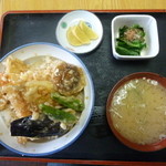 寿司吉 - 天丼７００円♪１０月７日訪問
