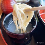 喜六そば - 大根のしぼり汁で味わいます