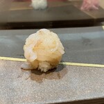 秀寿司 - 白エビ。あま〜い、ねっとり。たまらない
