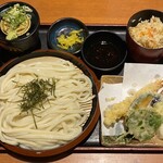 饂飩の四國 - 天ざるうどんランチ(平日限定) 
(うどん(大盛)･かやくご飯･漬物)