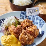 鳥と卵の専門店 鳥玉 - 薄衣の手作りからあげ定食セット