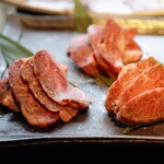 Matsusakaushi Yakiniku No Gansan - 松阪牛三種盛り