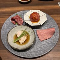 焼肉ホルモン 新井屋 にかい - 刺身4種