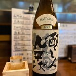 串焼き くにヰ - ◯ええ日本酒1合¥1,045
…わたくしが♡この日は、醸し人九平次を開封してくださいました♪
えっ！(´⊙ω⊙`)コレ1合より多そうですよ！嬉♡(  ´艸`)