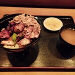 Toriyoshi - 焼鳥丼