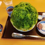 Nijou Wakasaya - 栗と琥珀糖のお菓子           かき氷 宇治金時