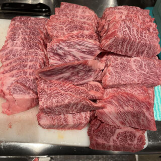 焼肉１０年の経験と挑戦を掛け合わせた新感覚の焼肉を