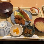 さち福や - エビフライとカキフライ定食 ¥1650-(2023/01/21)