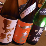 横浜くるわ - 日本酒は目の前に並べてくれます