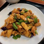 中国料理 峨嵋山 - 味噌豚と言った感じのみそ辛子炒め