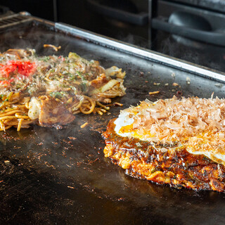 特大御大阪烧、小饮料套装等◎