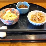 Gottaku - 副菜3品（ポテサラ、なめこ、切り干し大根）注文後先に提供されました。どれもちゃんと美味しいです…
