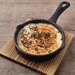 Yokohamagadenfamu - 焼きチーズポテサラ