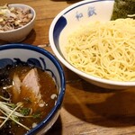 和鉄 - 和鉄鰹つけそば、大盛（無料）、950円＋きくらげトッピング