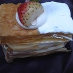 美園菓子司  - 桃のミルフィーユ