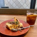 ロイヤルガーデンカフェ - ティラミスとトロピカルアイスティー