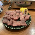 焼肉ホルモン大衆酒場 真 肉焼屋 - 