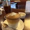 六盛　スフレ・カフェコーナー茶庭