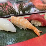 立喰 さくら寿司 - ヤリイカ・大えび・赤身