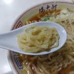 満古登食堂 - はすぬま製麺の中太麺