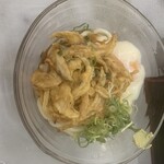 都そば - ｺﾁﾗは、北側で食した。。ぶっかけﾅﾝﾄｶ笑