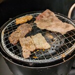 焼肉 ぎゅーとん - 