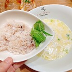 Due Italian - リゾット用の玄米ご飯。