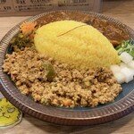 Bears curry - 手前：②ハラペーニョ　キーマカレー　辛い　レベル4.2