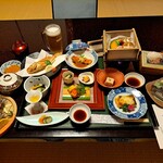 福松荘 - 本日の夕食オプションサザエのつぼ焼き