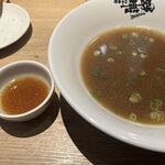 中華そば 無限 - 食後のスープの違い