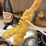 Honkakuha Hakata Udon Hasida Taikiti - さっくり軽く揚がった海老天は絶妙な火入れで海老の身はしっとり