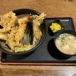 大磯大衆食堂 えびや - 天ぷらのどんぶりはなんと！すり鉢！！