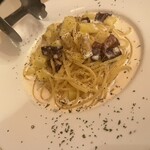 Pasta & Pizza RUMBLE - ベーコンとジャガイモのクリームソース