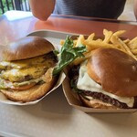 Mahaloha Burger - Double cheeseburger, Mushroom Swiss Burger