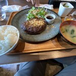 Nikuya gabotai - ランチ②牛肉ハンバーグ300gご飯味噌汁おかわり自由！