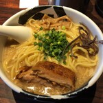 Menya Musashi Bukotsu - 白ラーメン 930円