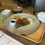 Nikuya gabotai - ランチ③同僚が食べてたステーキ200g！