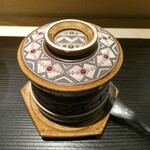 すし玲 - 茶わん蒸しの容器が凄い！