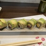 寿し肴和志 - アボカド細巻　900円　コレすんごく美味しいよ❗️