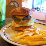 チーズバーガー￥900