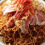 Yakisoba (stir-fried noodles)