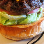 バーガリオン - しっかりとしたバンズ。