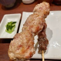 伊勢廣 京橋本店 - ①団子(塩)
