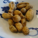 鮨 笹元 - 地元農家の落花生で、茹で落花生