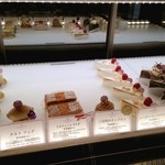 平五郎 - ケーキショーケース2