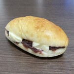 天然酵母の食パン専門店 つばめパン ＆Milk - あんバター