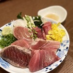 築地いなせや - 刺身マグロ盛り込み6点盛/中とろ・中トロ炙り・上あご・赤身・ほほ肉