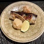 豪龍久保 - 秋刀魚 骨抜き