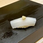 兄弟寿し - 塩と生姜で味わう烏賊